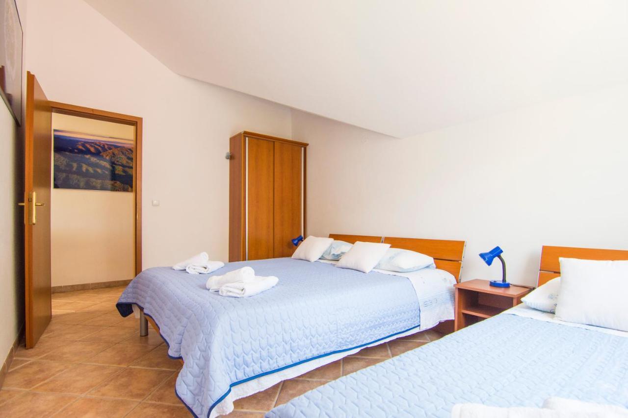 Villa Tereza Splitska Exterior foto
